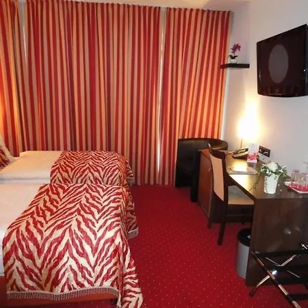 Grand Dream Main Center Hotel 4*